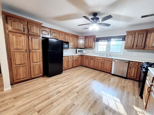 $339,900 | 207 West Moro Drive, Moro, IL 62067