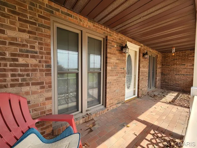 $339,900 | 207 West Moro Drive, Moro, IL 62067