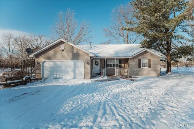 $227,000 | 806 South Tebbets Avenue, Belle, MO 65013