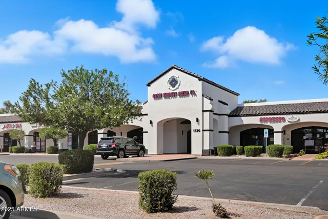 $3,349,000 | 1001 East Caroline Lane, Tempe, AZ 85284