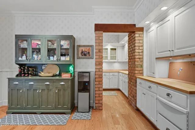 $3,349,000 | 1001 East Caroline Lane, Tempe, AZ 85284