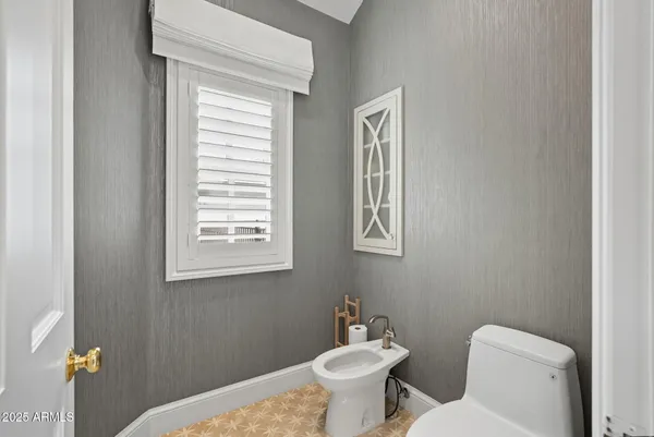 $3,100,000 | 1001 East Caroline Lane, Tempe, AZ 85284
