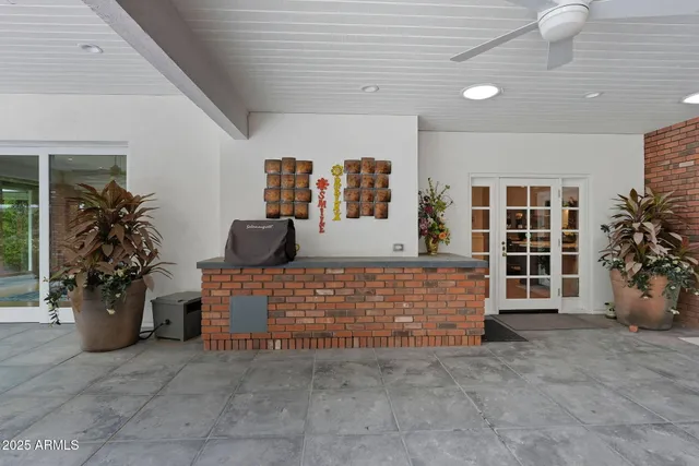 $3,349,000 | 1001 East Caroline Lane, Tempe, AZ 85284