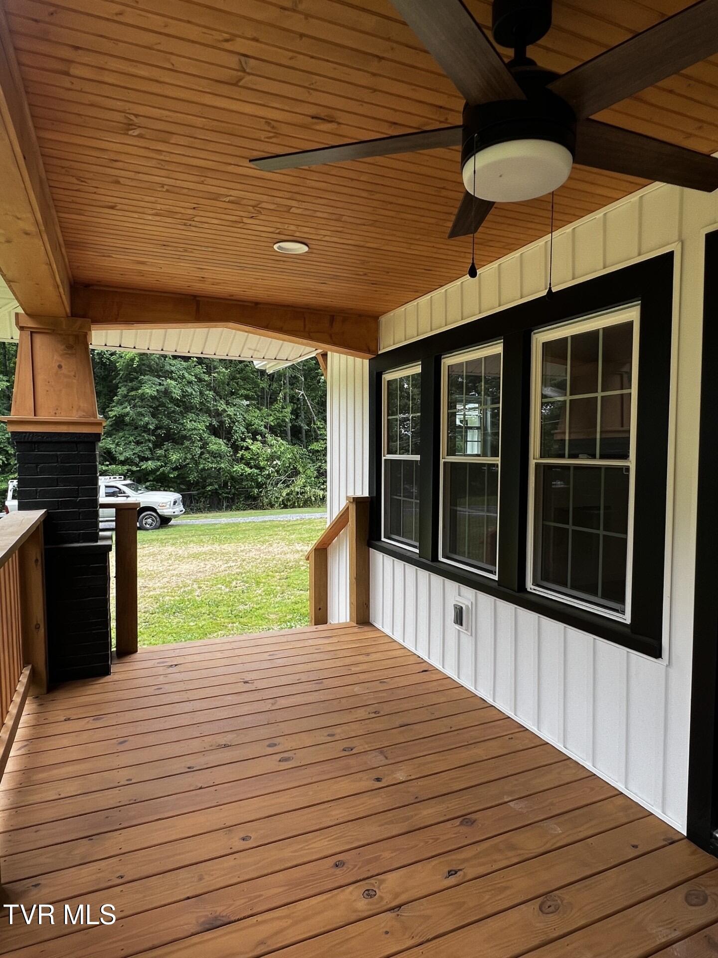 437 Turner Road Bluff City, TN 37618 - Photo 34 of 38 FF9B05DC-C8F7-45E0-A1A4-F41D7C4F089D