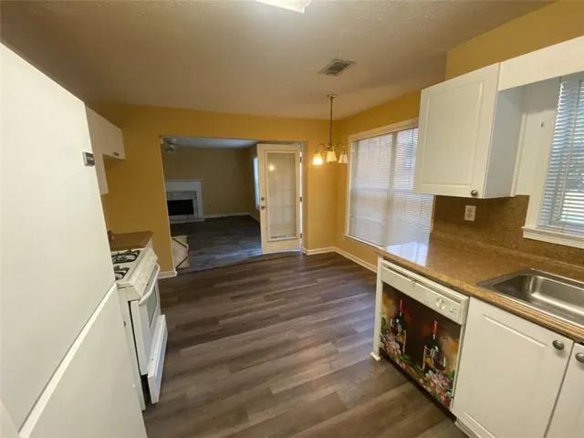 $2,500 | 7552 Watson Bay Court, Stone Mountain, GA 30087