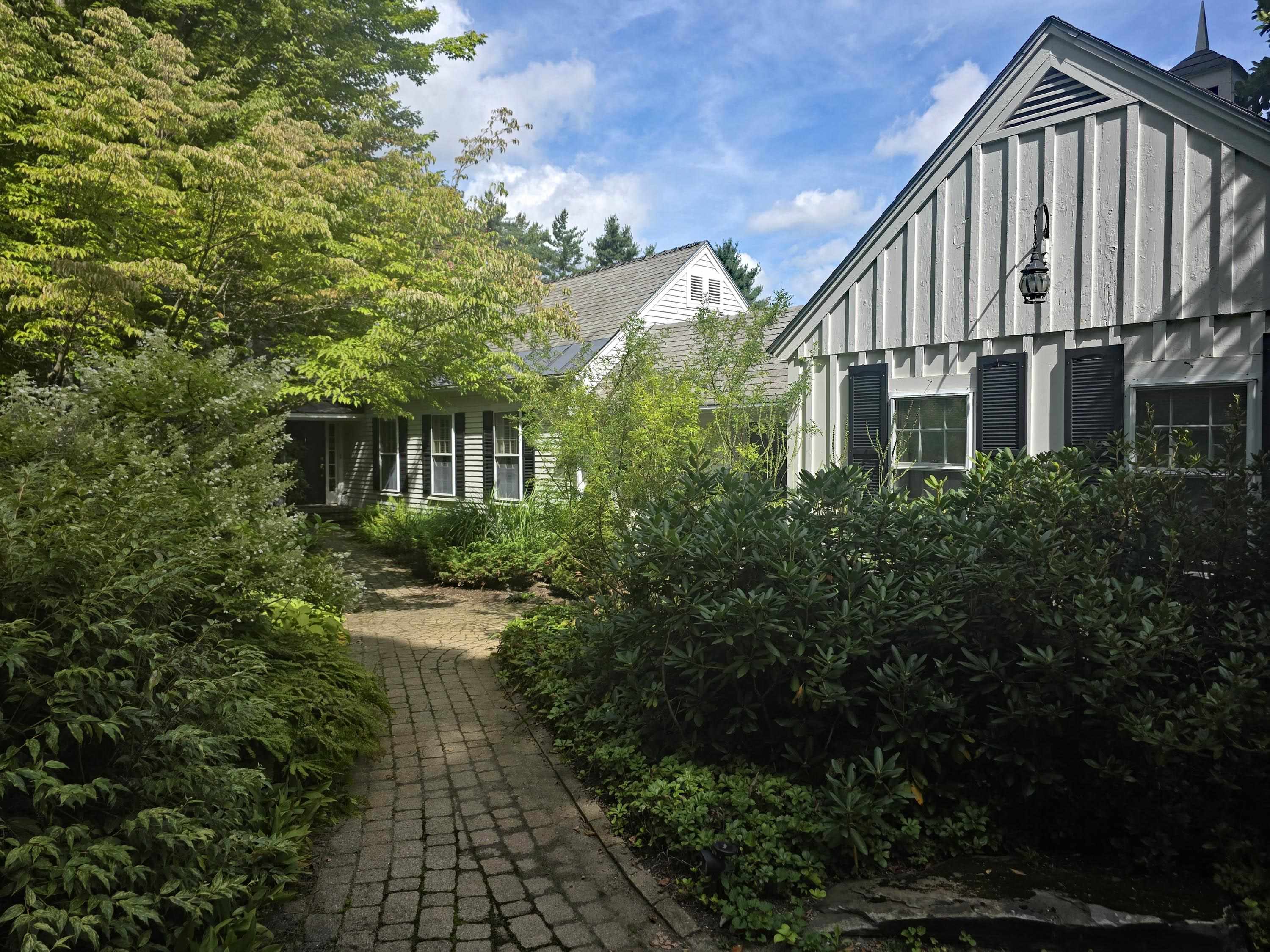 350 West Hill Road Putney, VT 05346 - Photo 4 of 26 Gallery Image 4