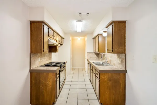 $1,150 | 1108 West Houston Street, Sherman, TX 75092