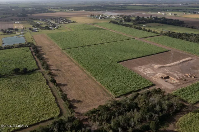 $180,000 | 699 Maurice La, Maurice, LA 70555