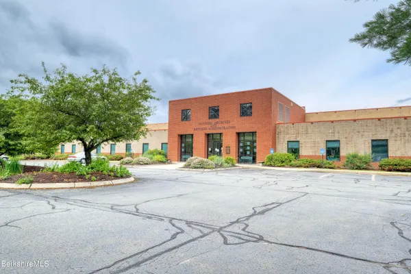 $15 | 10 Conte Drive, Pittsfield, MA 01201