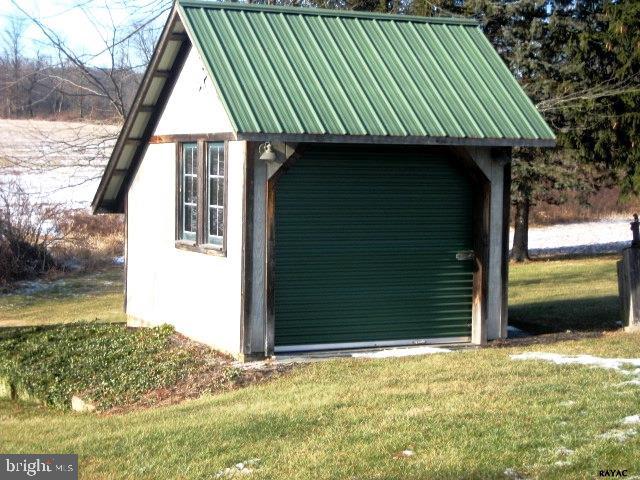 1844 Cranberry Road York Springs, PA 17372 - Photo 3 of 12 Gallery Image 3