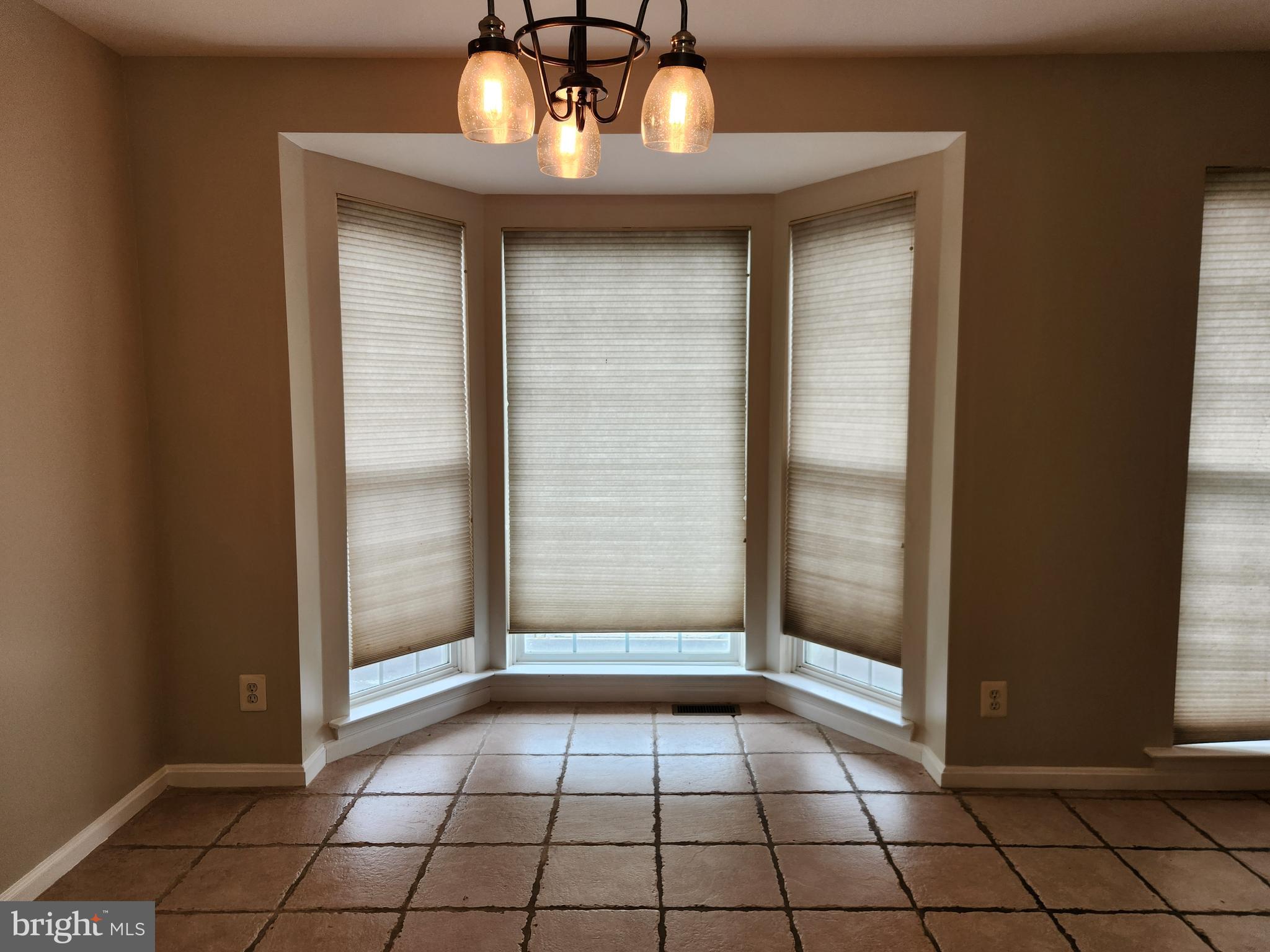 5 Weatherly Road Delran, NJ 08075 - Photo 19 of 32 Gallery Image 19