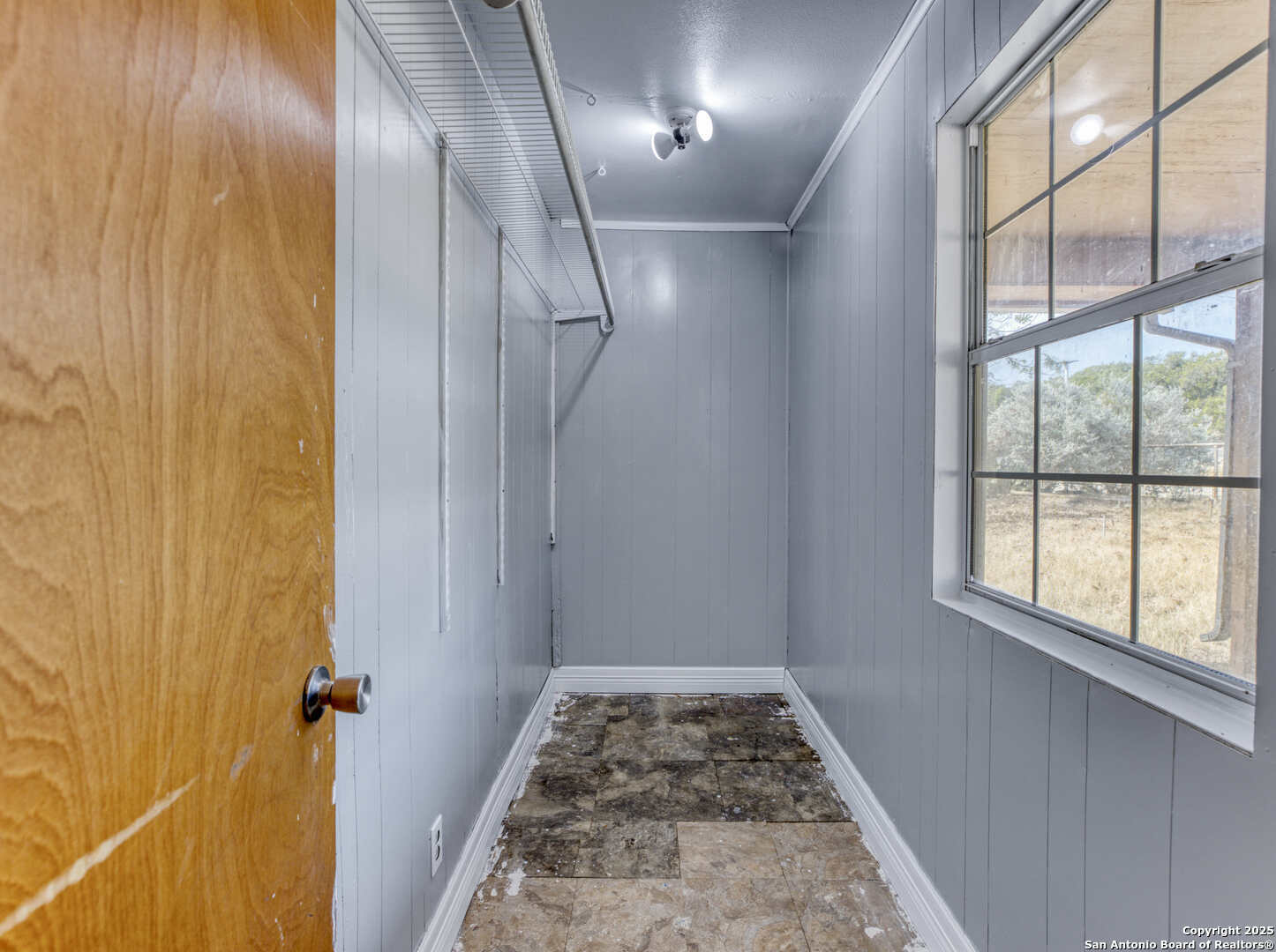 2019 North Park Road Canyon Lake, TX 78133 - Photo 13 of 22 a view of a bathroom