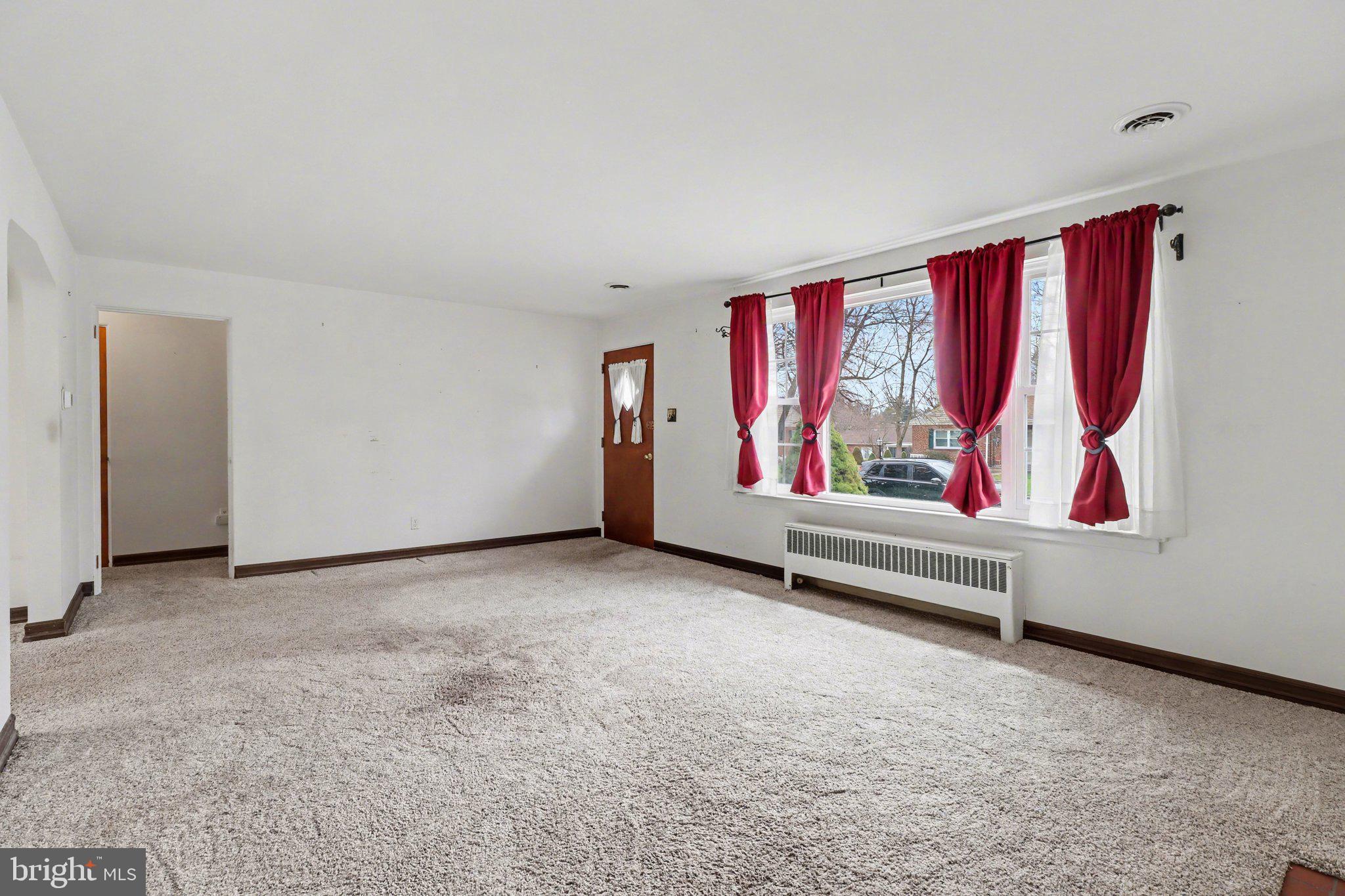 3606 Bonnyview Road Harrisburg, PA 17109 - Photo 17 of 34 an empty room with window