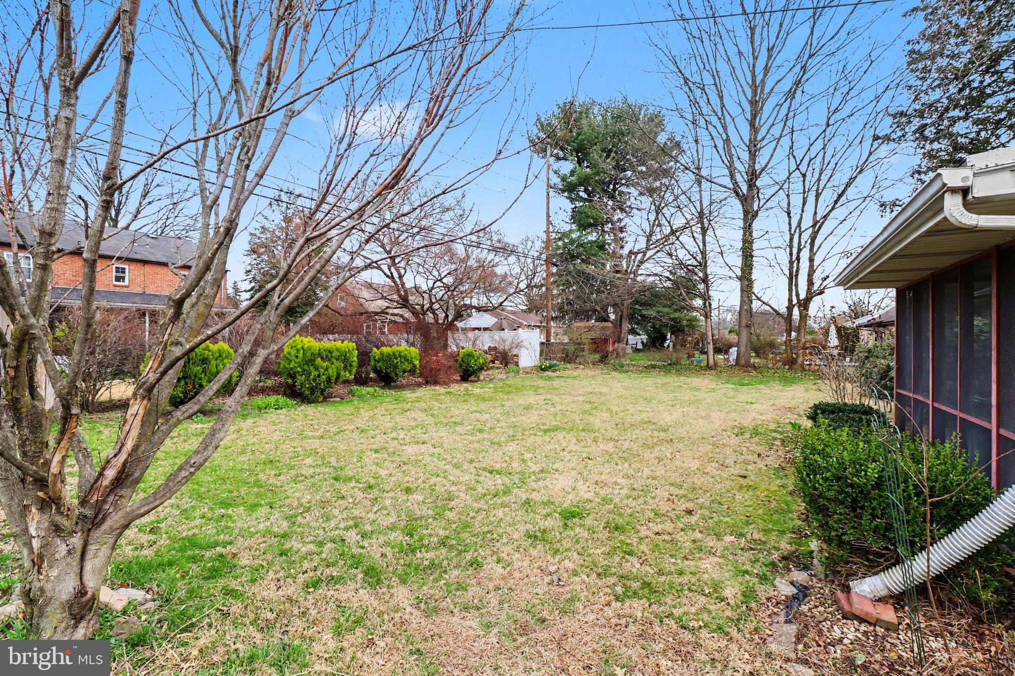 3606 Bonnyview Road Harrisburg, PA 17109 - Photo 27 of 34 a view of a yard with a house