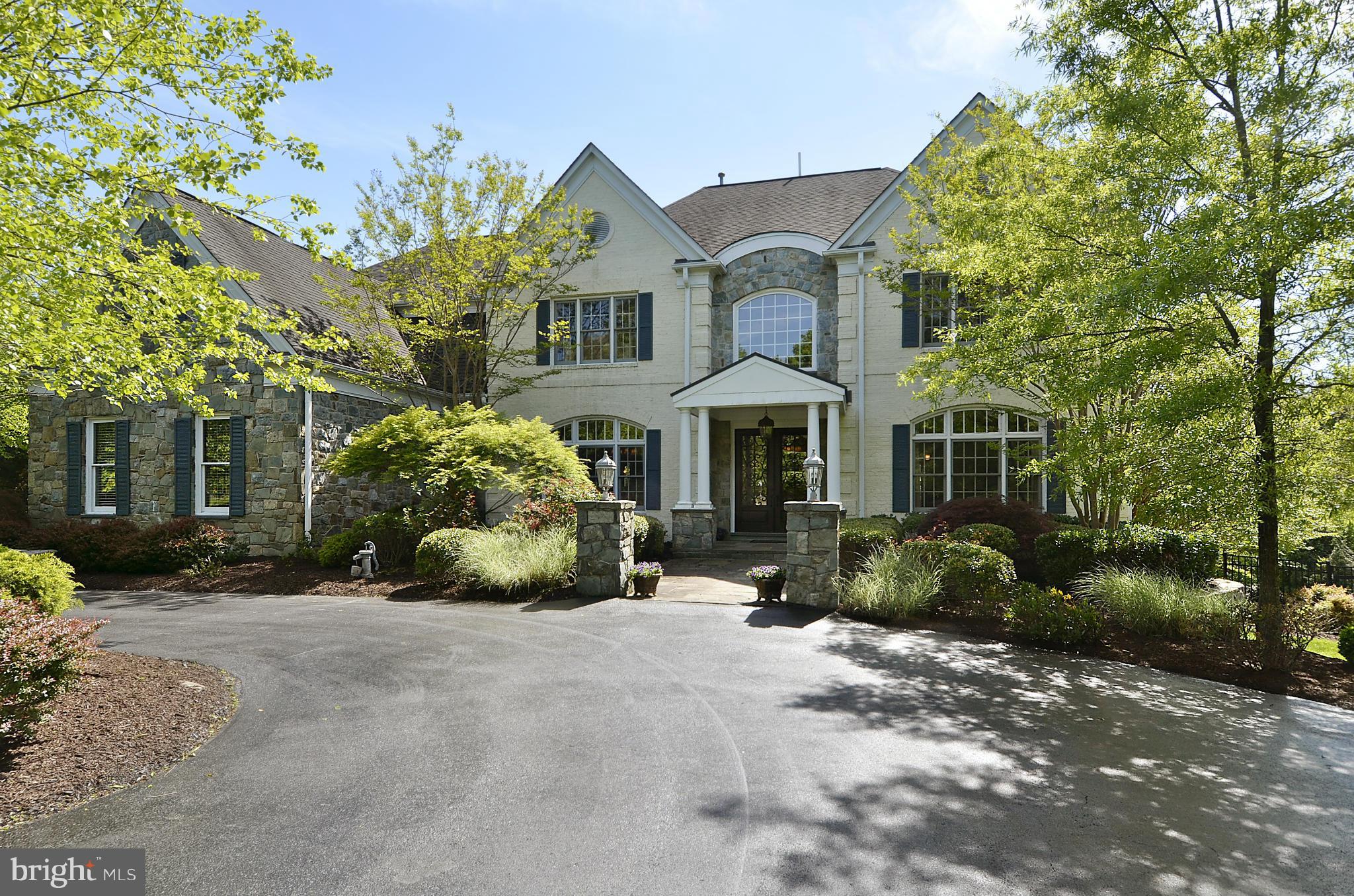 11520 Front Field Lane Potomac, MD 20854 - Photo 1 of 30 Exterior (Front)