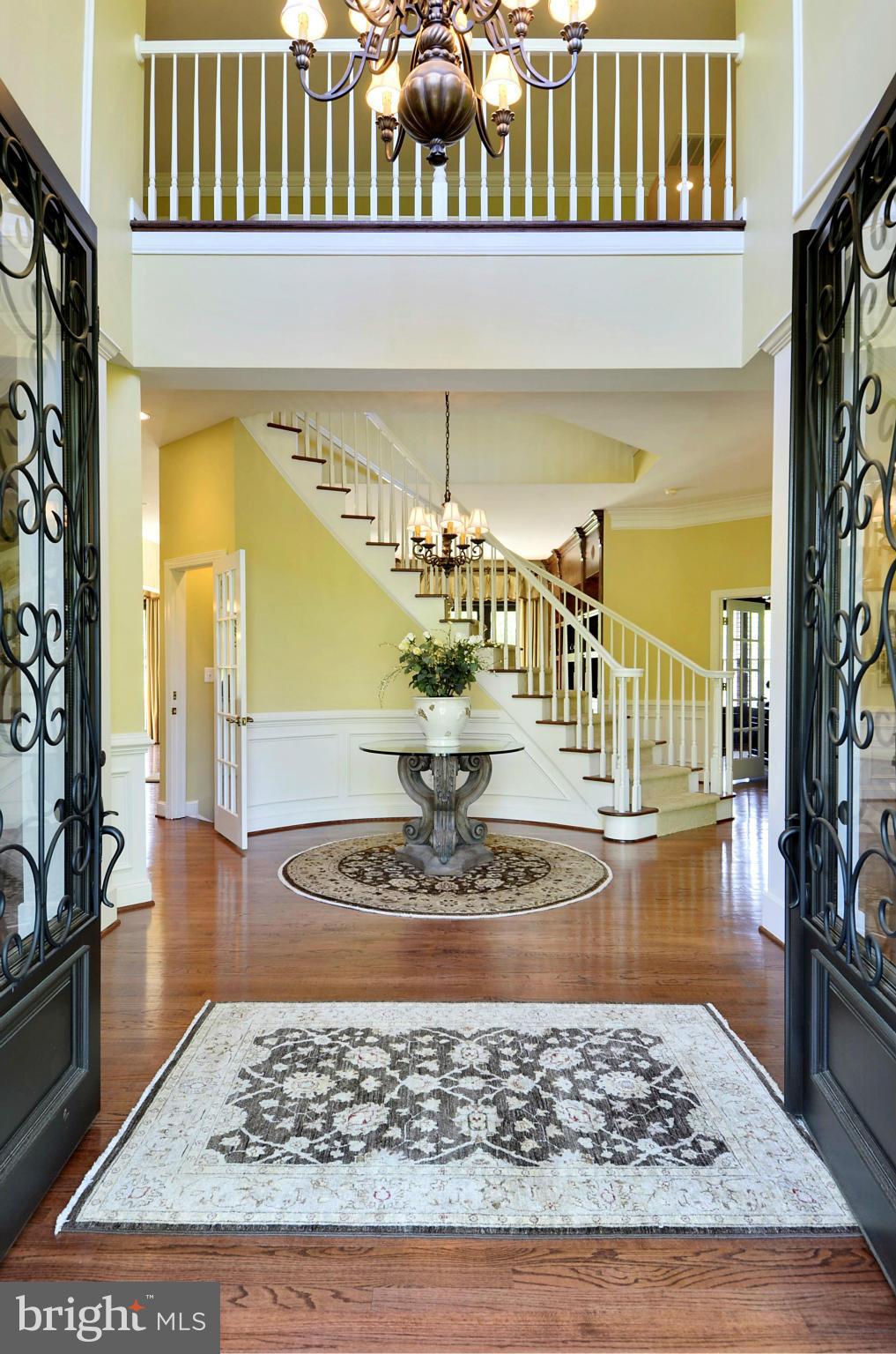 11520 Front Field Lane Potomac, MD 20854 - Photo 2 of 30 Interior (General)