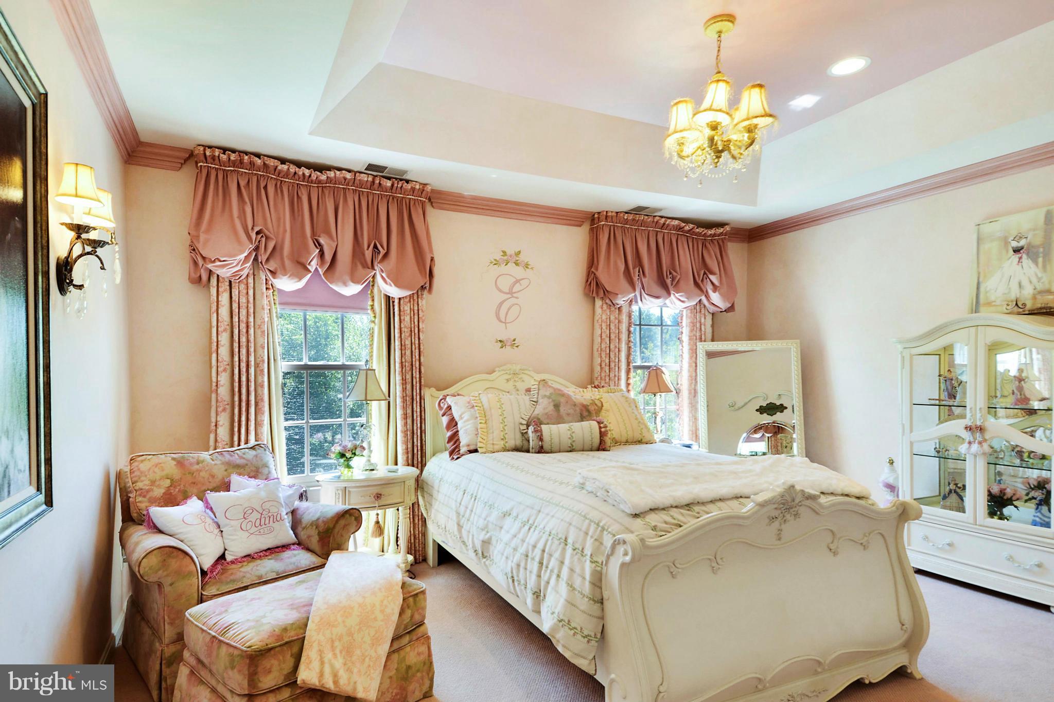 11520 Front Field Lane Potomac, MD 20854 - Photo 20 of 30 Bedroom