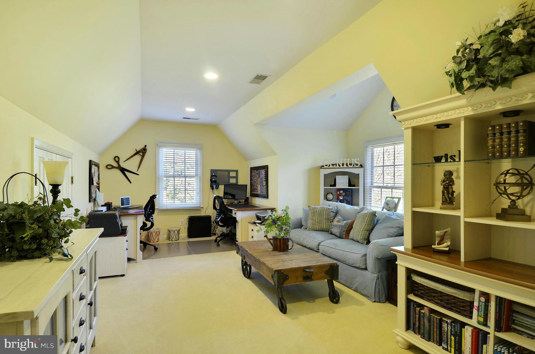 11520 Front Field Lane Potomac, MD 20854 - Photo 22 of 30 Bedroom