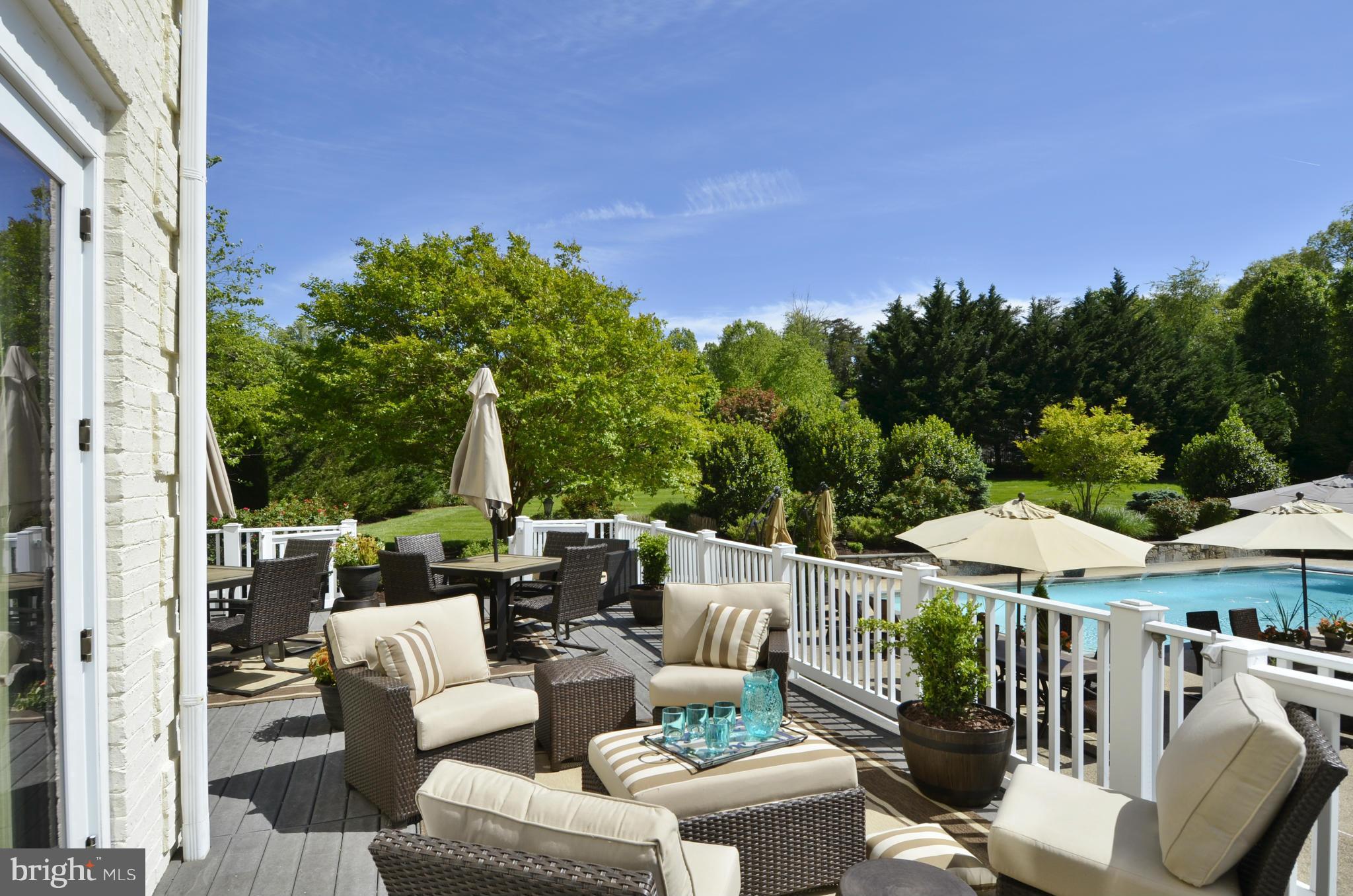 11520 Front Field Lane Potomac, MD 20854 - Photo 30 of 30 Exterior (Rear)