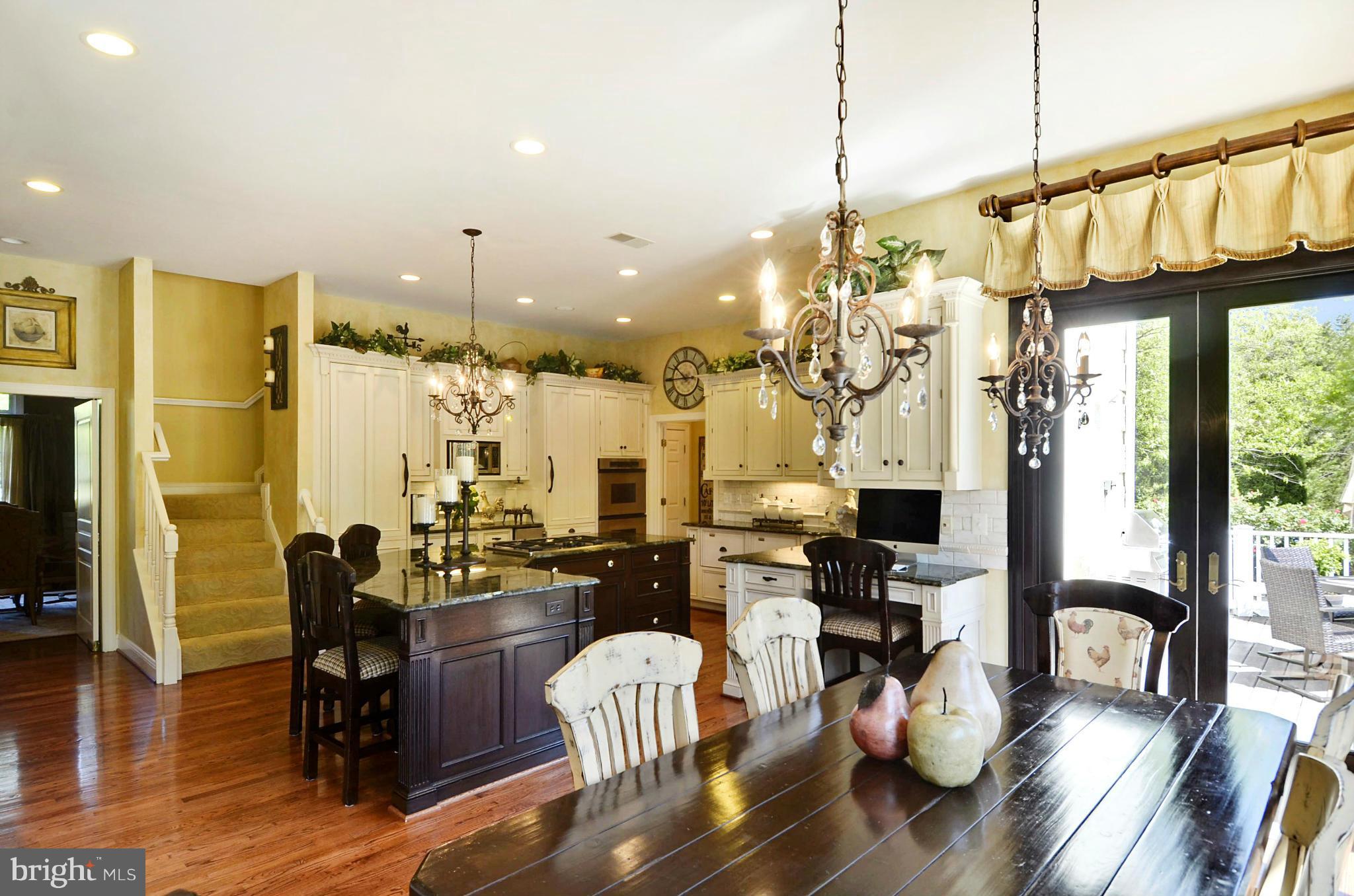 11520 Front Field Lane Potomac, MD 20854 - Photo 7 of 30 Kitchen