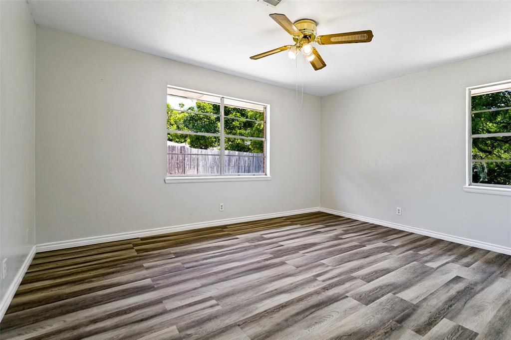 308 North Ave C Springtown, TX 76082 - Photo 18 of 25