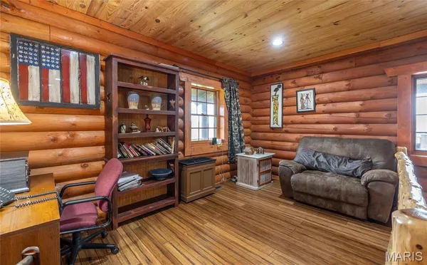 $785,000 | 19176 Hwy CC, Licking, MO 65542