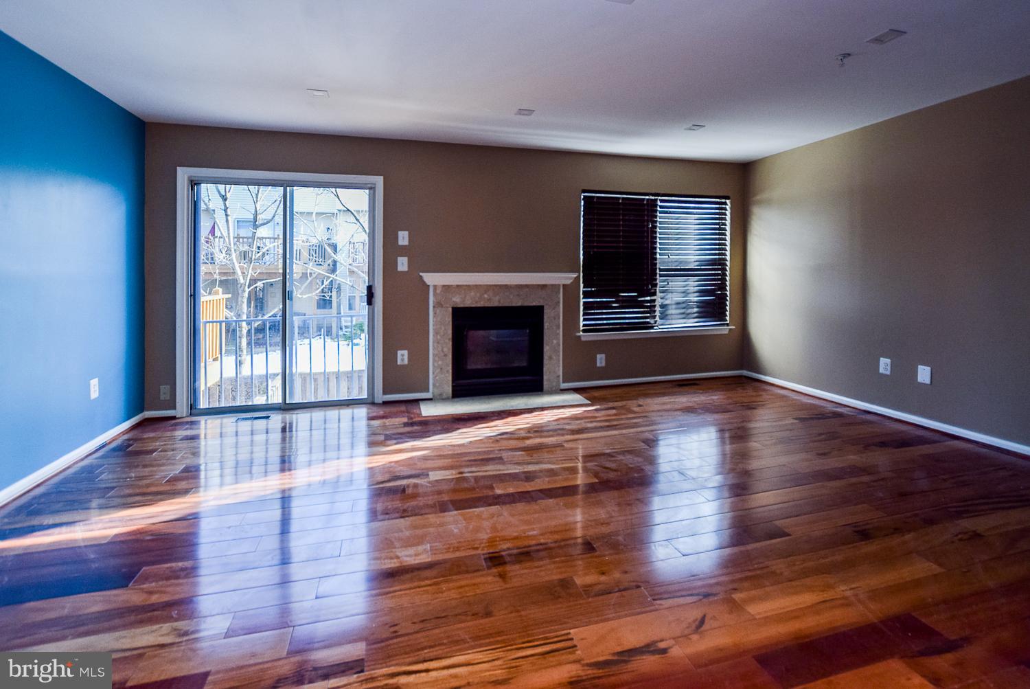 3033 Beech Bottom Road Laurel, MD 20724 - Photo 12 of 30 Living Room