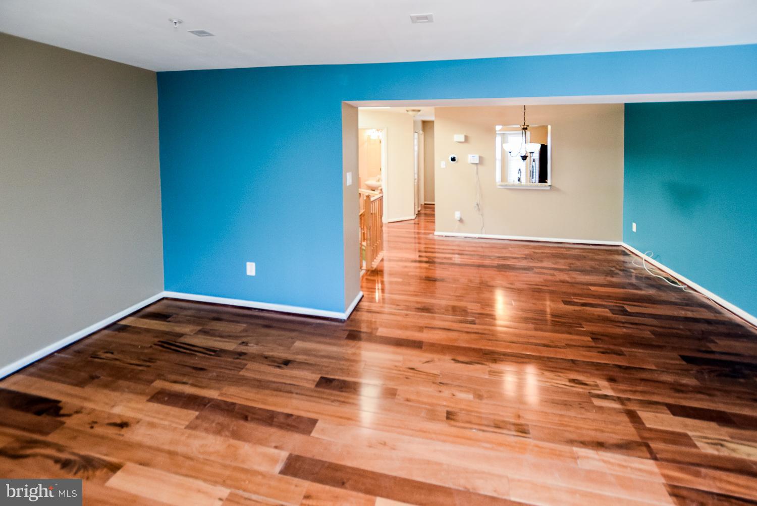 3033 Beech Bottom Road Laurel, MD 20724 - Photo 13 of 30 Living Room