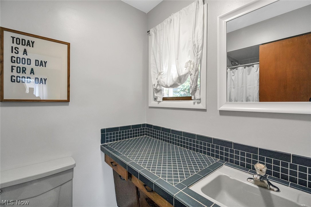 5710 Meister Road Mentor, OH 44060 - Photo 15 of 27 Master bath