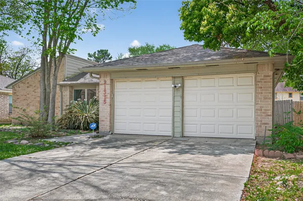 $265,000 | 21315 Meadowhill Drive, Spring, TX 77388