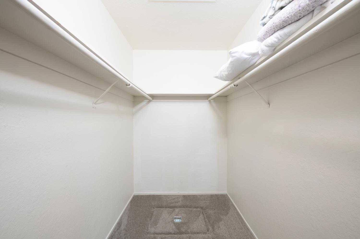 21256 Tollhouse Road Clovis, CA 93619 - Photo 17 of 30 a view of small space