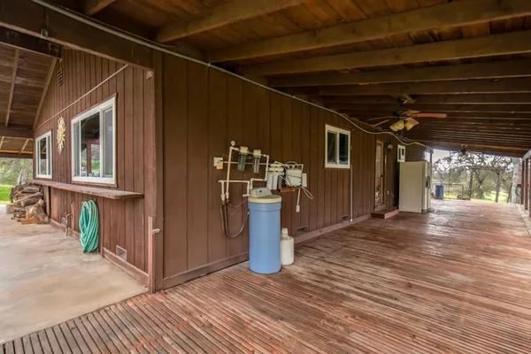 a view of a storage & utility room