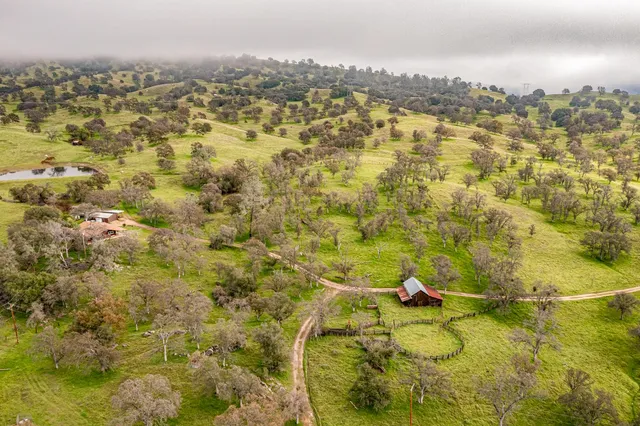 $525,000 | 21256 Tollhouse Road, Clovis, CA 93619