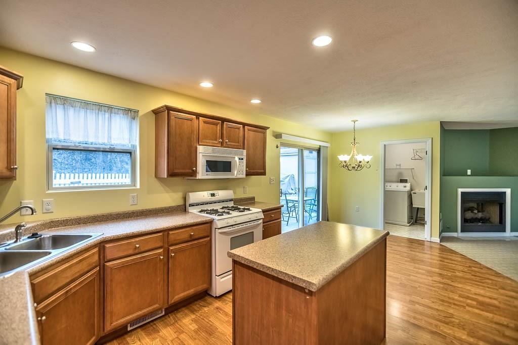 10288 Rinaman Road Wexford, PA 15090 - Photo 11 of 25 Includes Gas Stove, Microwave, Dishwasher and Refrigerator