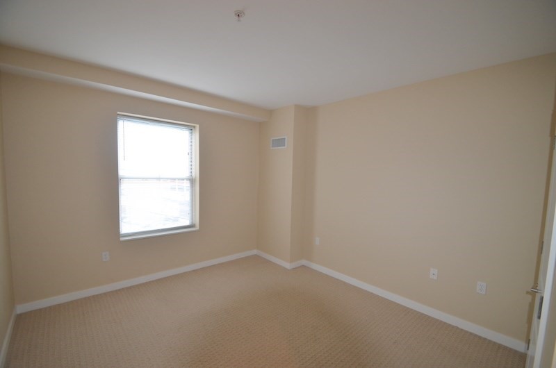 16 Miner Street, Unit 501 Boston, MA 02215 - Photo 36 of 40