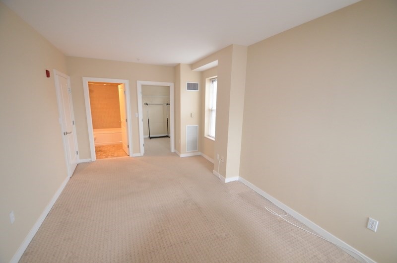 16 Miner Street, Unit 501 Boston, MA 02215 - Photo 40 of 40
