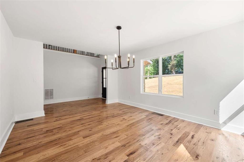 1606 Blvd Lorraine Southwest Atlanta, GA 30311 - Photo 5 of 31