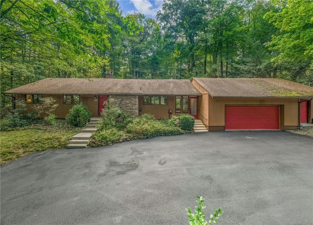 527 Imperial Road Hidden Valley, PA 15502 - Photo 1 of 43 Gallery Image 1