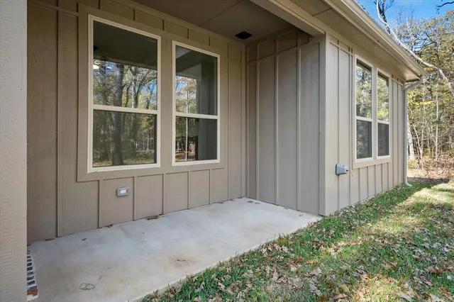 $305,000 | 208 Driftwood Drive, Trinidad, TX 75163