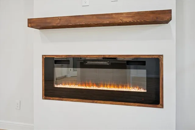 $305,000 | 208 Driftwood Drive, Trinidad, TX 75163