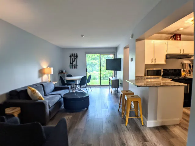 $1,600 | 107 Treetop Circle, Unit 711, Laconia, NH 03246