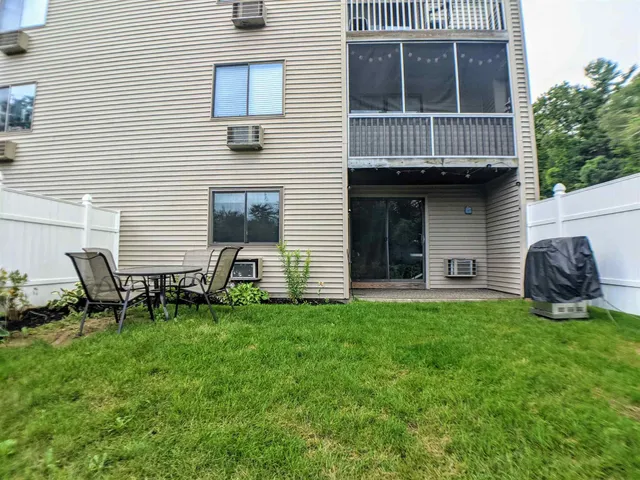 $1,600 | 107 Treetop Circle, Unit 711, Laconia, NH 03246