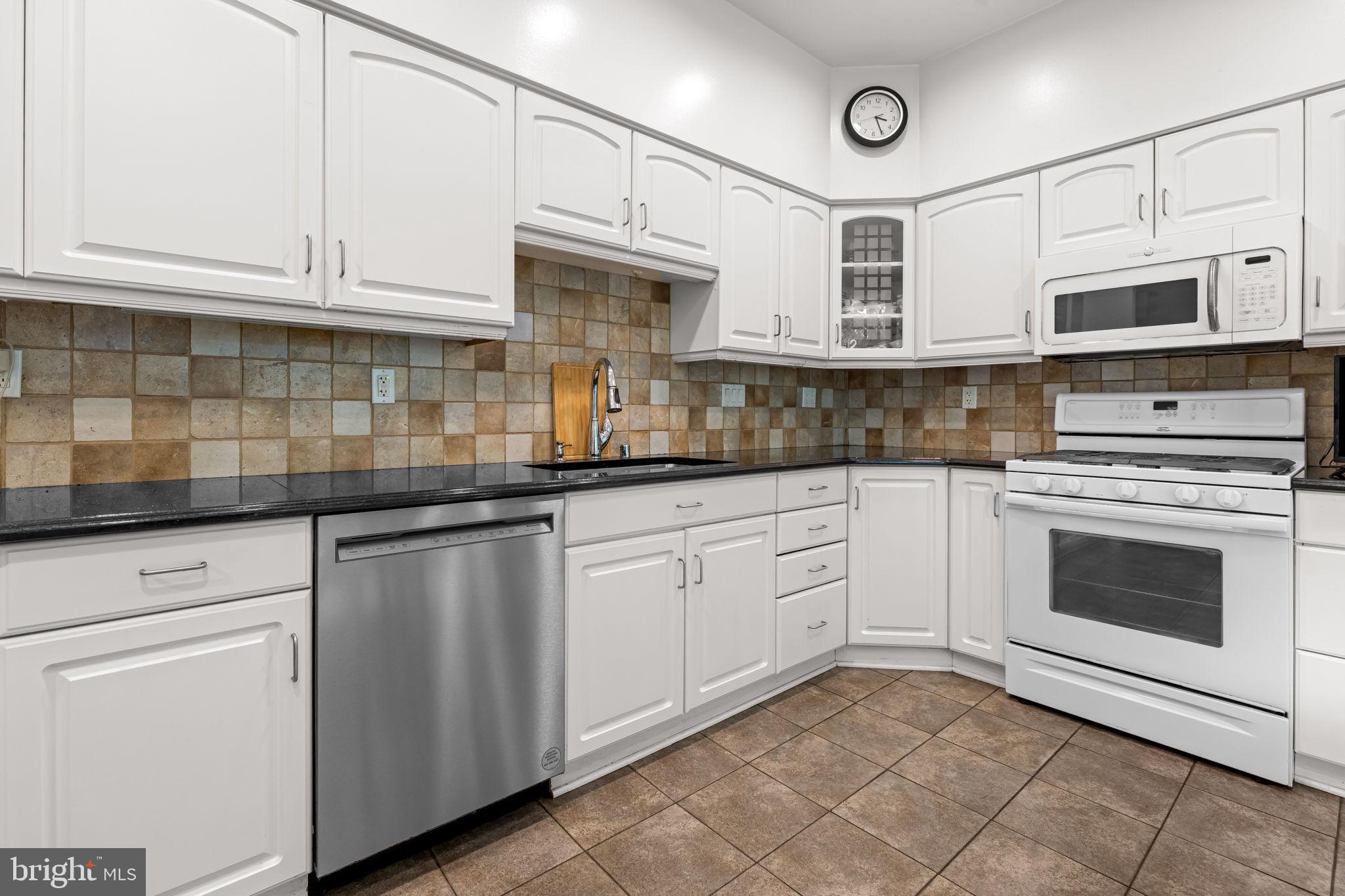 4 Hamlet Hill Road Baltimore, MD 21210 - Photo 17 of 39 Gallery Image 17
