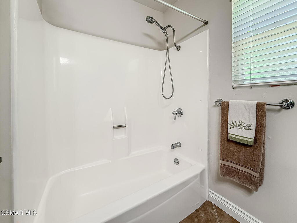 1351 Rambling Road Simi Valley, CA 93065 - Photo 39 of 70