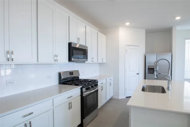 $2,150 | 209 Twilight Breeze Way, Hutto, TX 78634