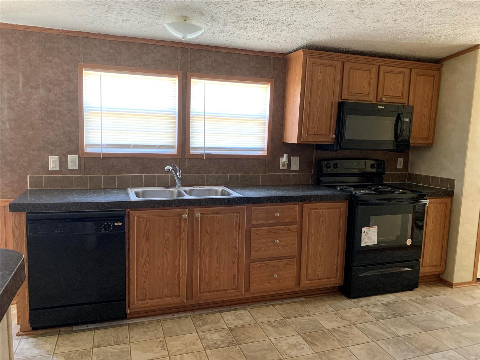 4000 Shaw Road Bunker Hill, IL 62014 - Photo 11 of 21