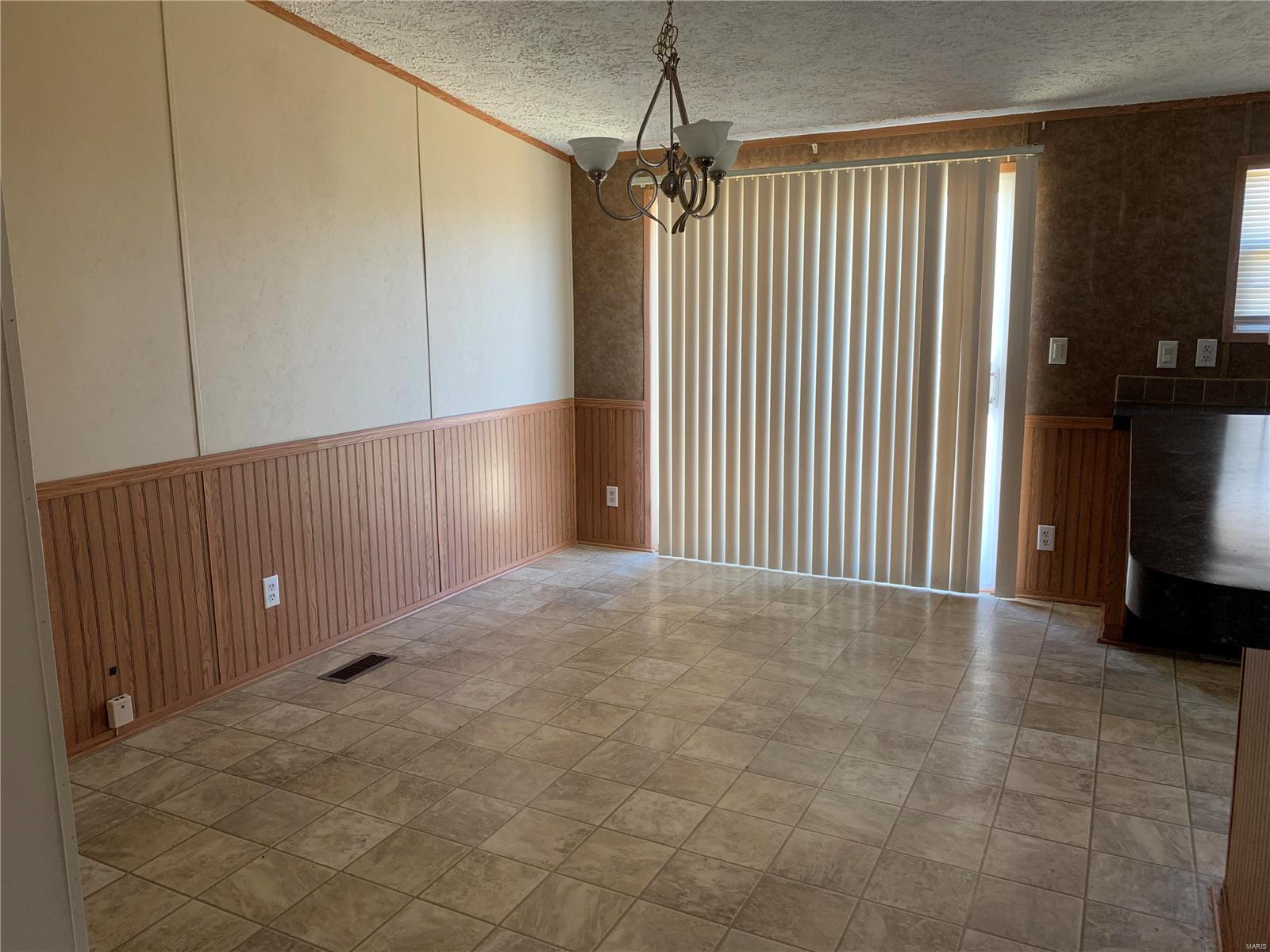 4000 Shaw Road Bunker Hill, IL 62014 - Photo 9 of 21