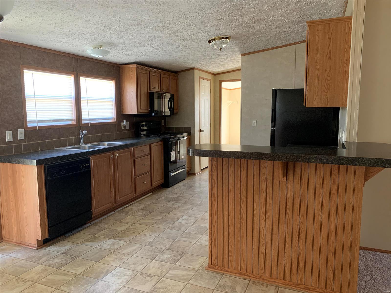 4000 Shaw Road Bunker Hill, IL 62014 - Photo 10 of 21