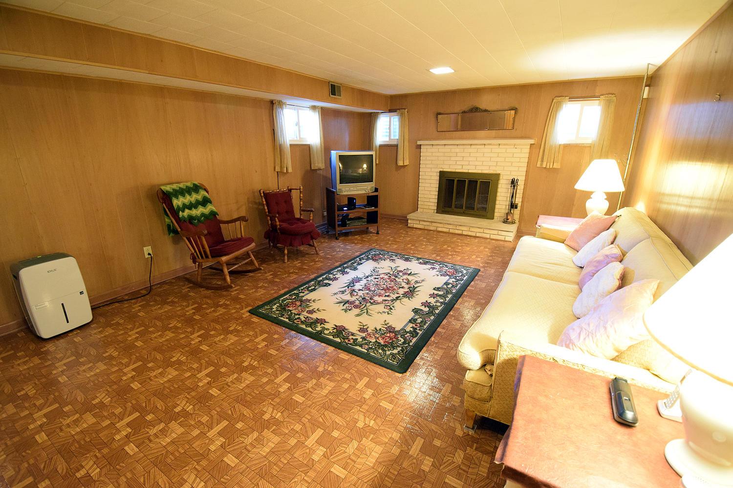 734 Ross Road Columbus, OH 43213 - Photo 22 of 38