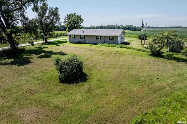 $350,000 | 2629-2641 County Road 300 North, Liberty, IL 62347